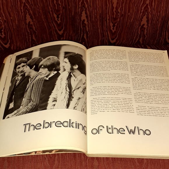 A DECADE OF THE WHO AN AUTHORISED HISTORY IN MUSIC COPYRIGHT 1977 PAPERBACK - Picture 6 of 16